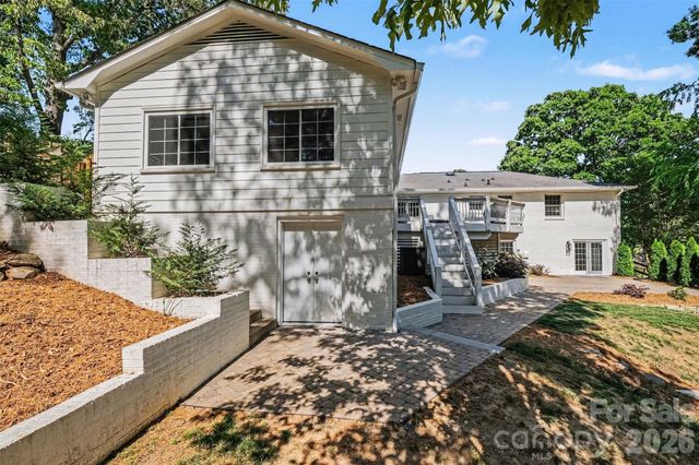 7010 Terrace Drive, Charlotte, NC 28211