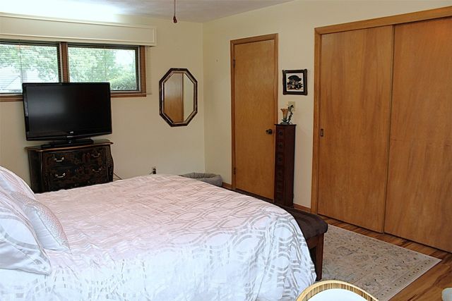 460 W GORE Road, Erie, PA 16509