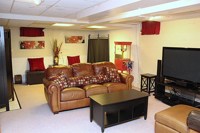 460 W GORE Road, Erie, PA 16509