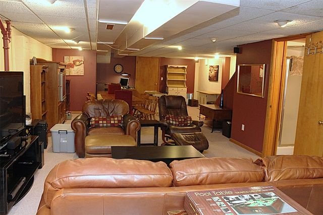 460 W GORE Road, Erie, PA 16509