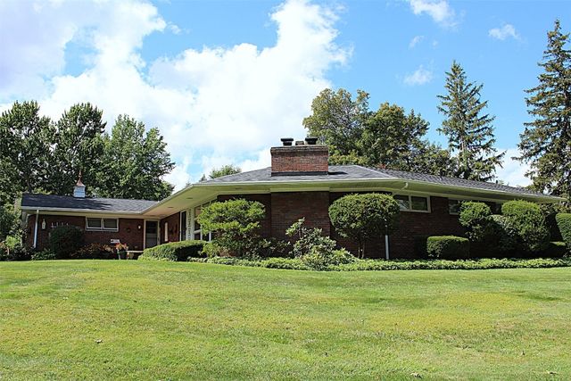 460 W GORE Road, Erie, PA 16509