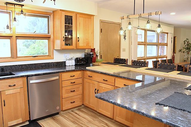 460 W GORE Road, Erie, PA 16509
