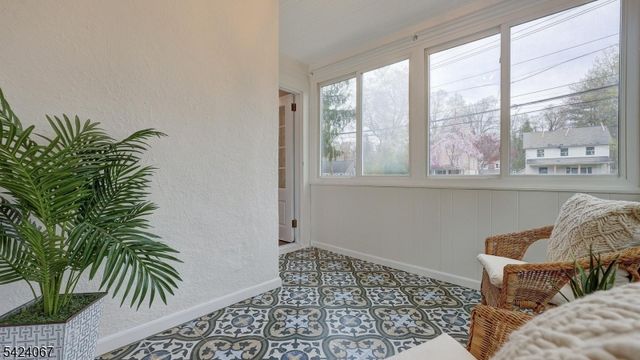 134 W Oak St, Bernards Twp., NJ 07920