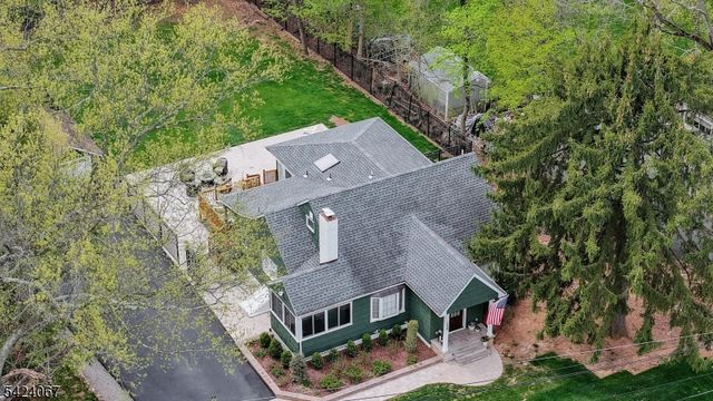 134 W Oak St, Bernards Twp., NJ 07920