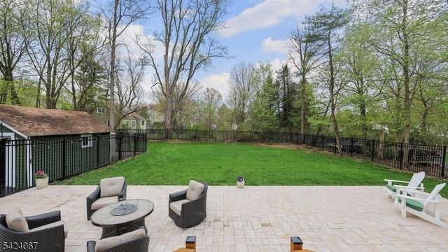 134 W Oak St, Bernards Twp., NJ 07920