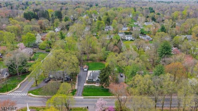 134 W Oak St, Bernards Twp., NJ 07920