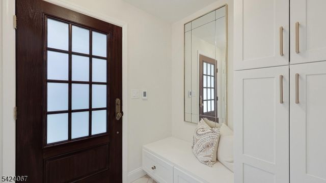 134 W Oak St, Bernards Twp., NJ 07920