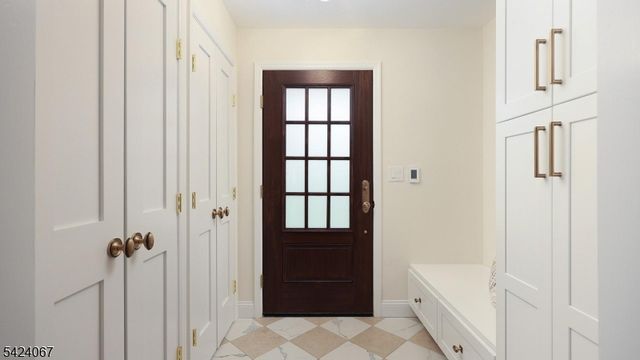 134 W Oak St, Bernards Twp., NJ 07920