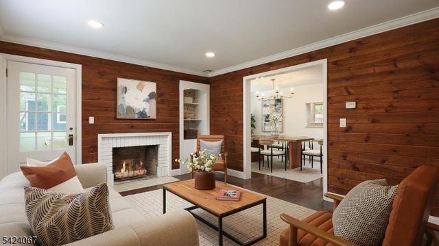 134 W Oak St, Bernards Twp., NJ 07920