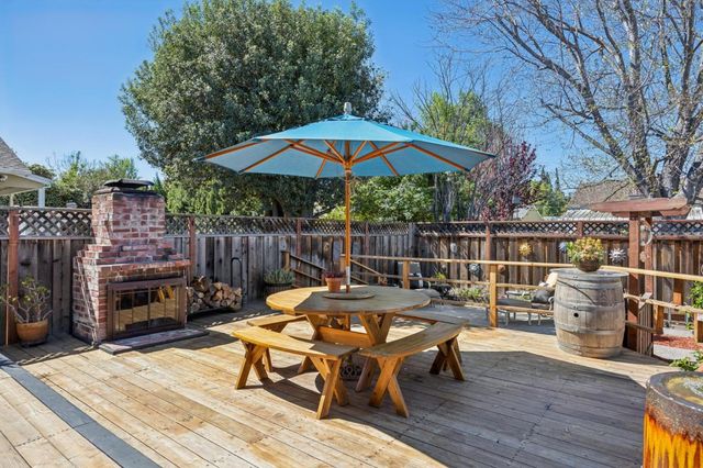 333 Schroeder Street, Sunnyvale, CA 94085