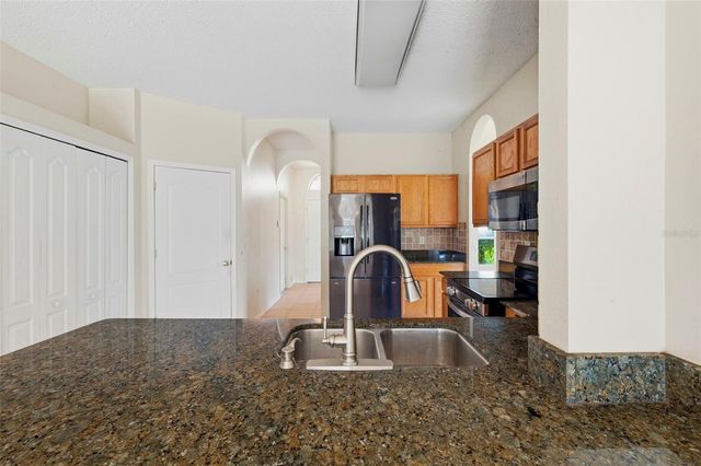 507 GREG STREET, Valrico, FL 33594