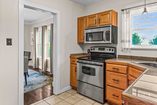 2724 S Rose Street, Kalamazoo, MI 49001