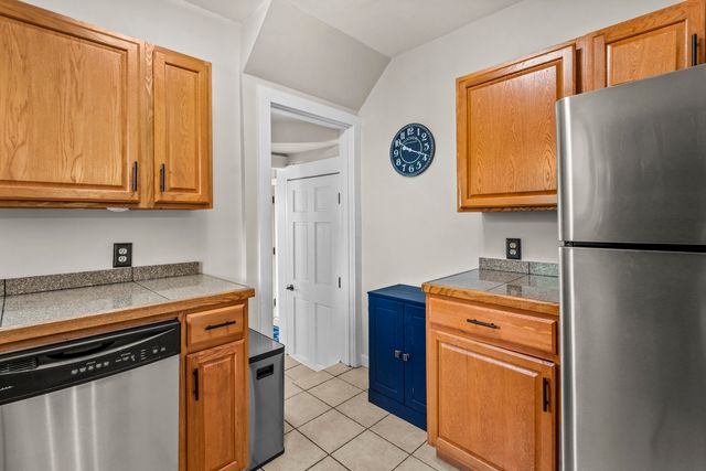2724 S Rose Street, Kalamazoo, MI 49001