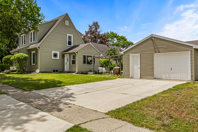 2724 S Rose Street, Kalamazoo, MI 49001