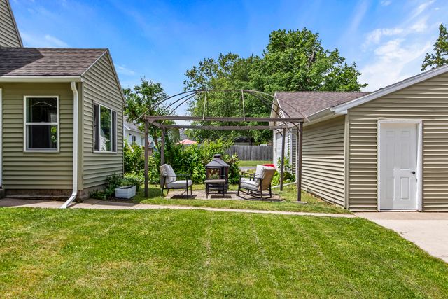 2724 S Rose Street, Kalamazoo, MI 49001