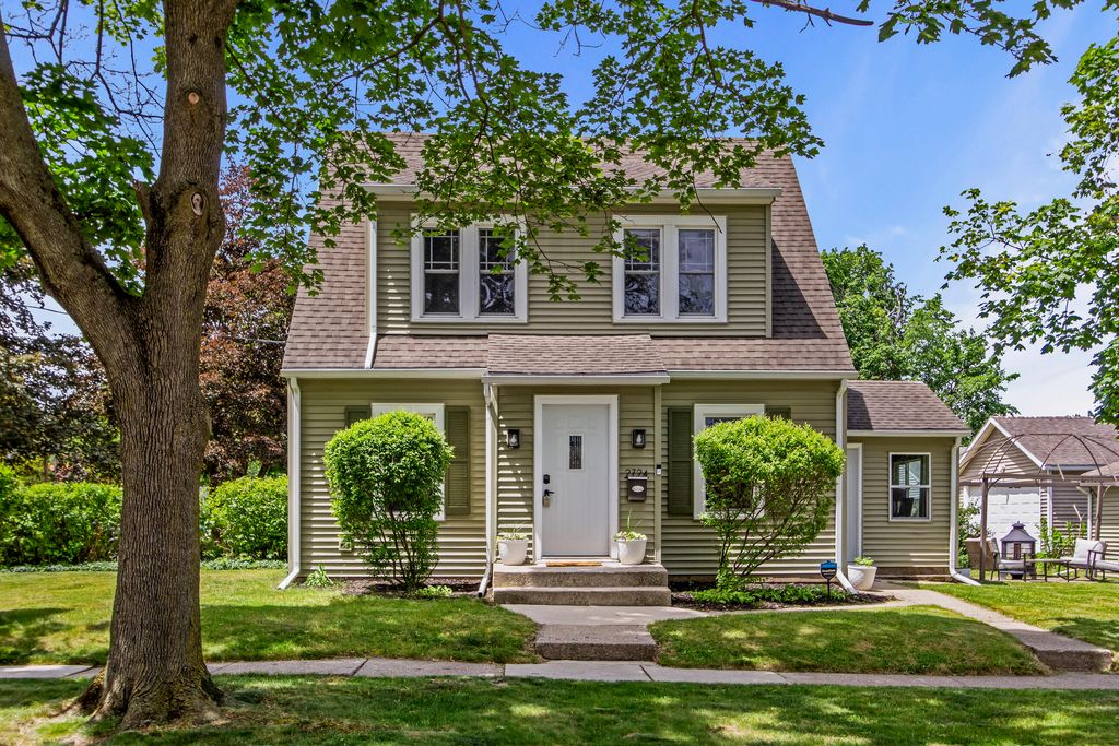 2724 S Rose Street, Kalamazoo, MI 49001