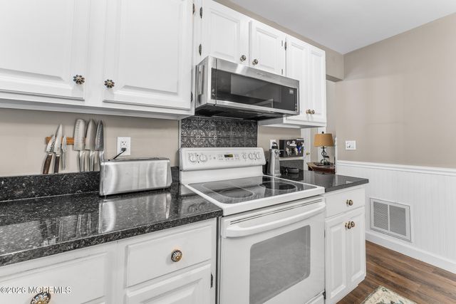 701 Orchid Street, Whiting, NJ 08759