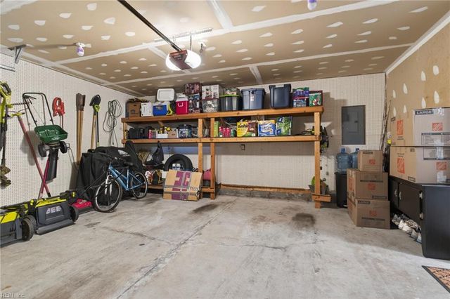 15 Tripp TER, Hampton, VA 23666