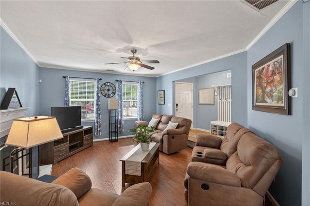 15 Tripp TER, Hampton, VA 23666
