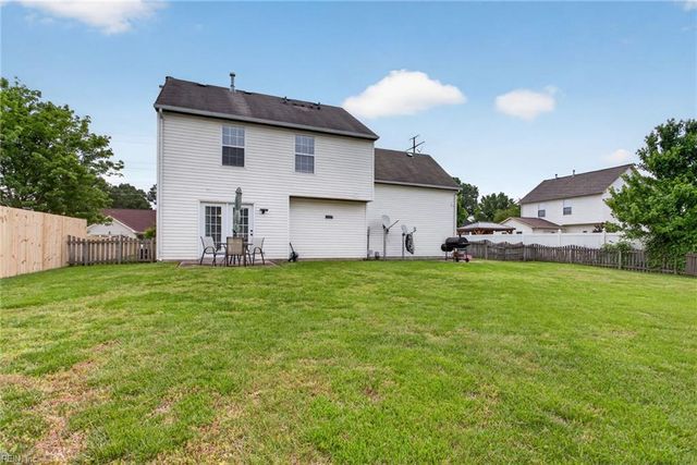 15 Tripp TER, Hampton, VA 23666