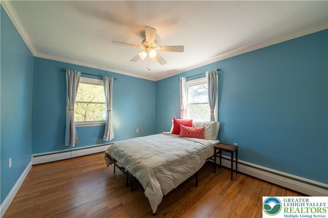 4882 Pine Grove Circle, Lower Macungie Twp, PA 18106