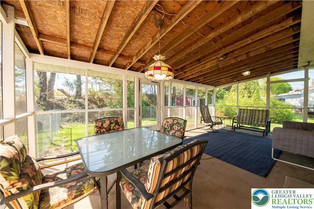 4882 Pine Grove Circle, Lower Macungie Twp, PA 18106