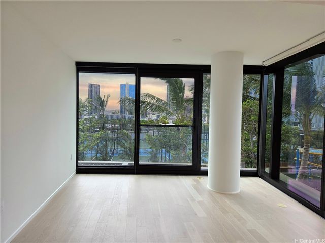 333 Ward Avenue 915, Honolulu, HI 96814