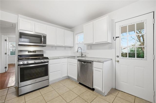 60 Greeneland BLVD, Portsmouth, VA 23701