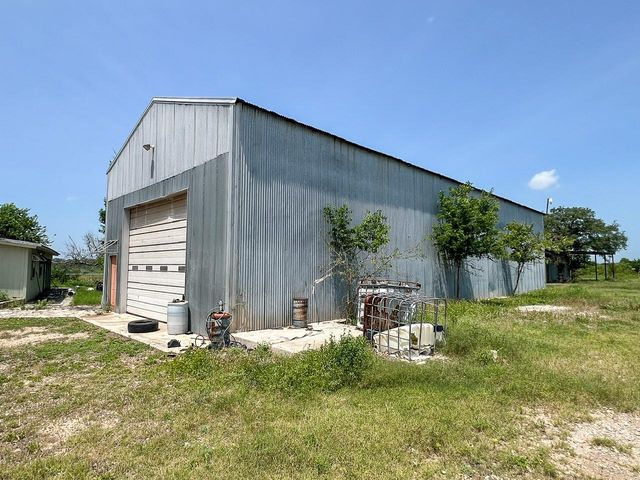 2143 Fm 1966, Maxwell, TX 78656