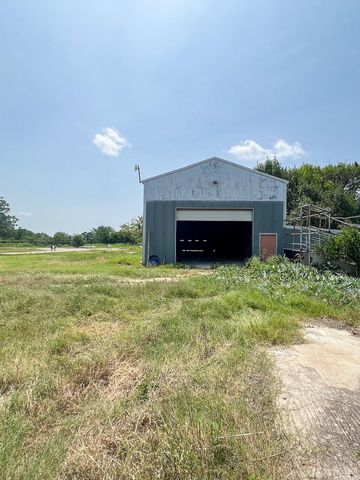 2143 Fm 1966, Maxwell, TX 78656