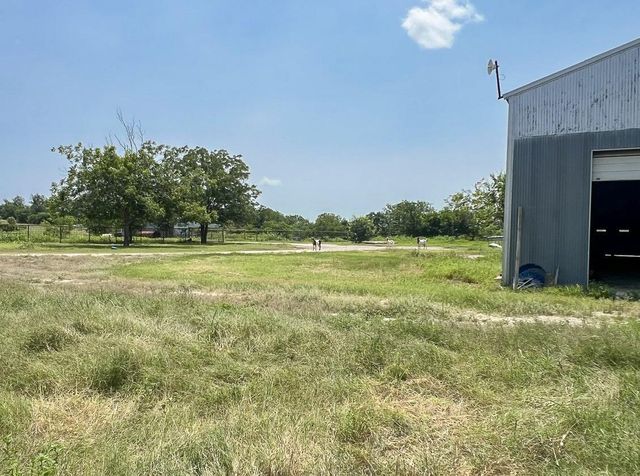 2143 Fm 1966, Maxwell, TX 78656