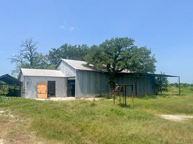 2143 Fm 1966, Maxwell, TX 78656