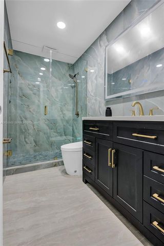 76 Isle Of Venice Dr C, Fort Lauderdale, FL 33301