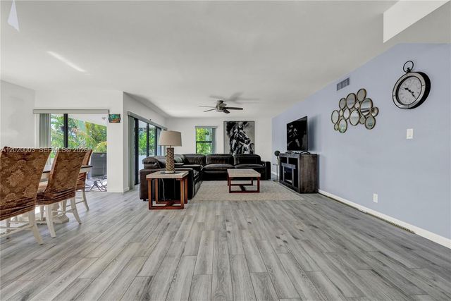 76 Isle Of Venice Dr C, Fort Lauderdale, FL 33301