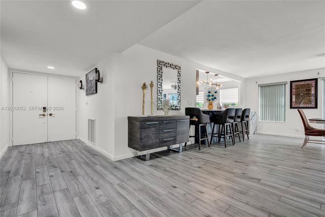 76 Isle Of Venice Dr C, Fort Lauderdale, FL 33301