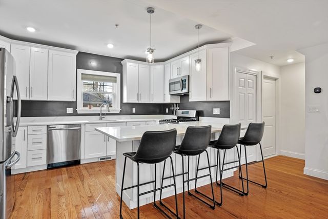 28 Baltimore St 4, Lynn, MA 01902