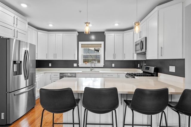 28 Baltimore St 4, Lynn, MA 01902