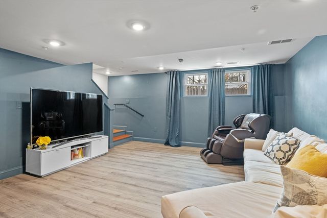 28 Baltimore St 4, Lynn, MA 01902