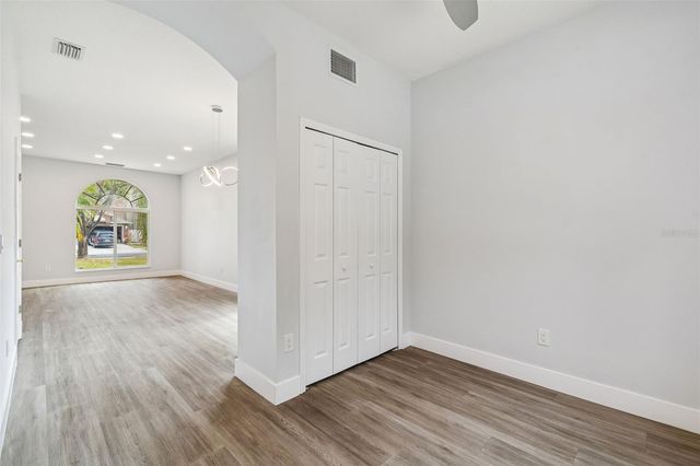 18154 SANDY POINTE DRIVE, Tampa, FL 33647