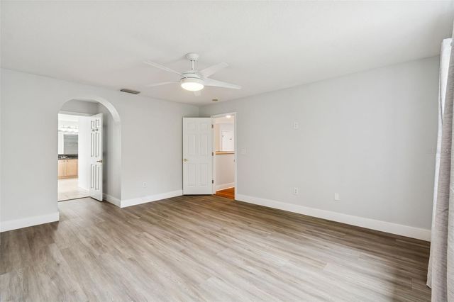 18154 SANDY POINTE DRIVE, Tampa, FL 33647