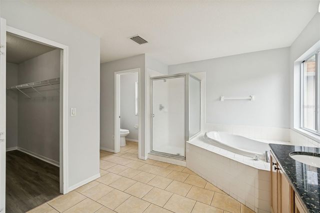 18154 SANDY POINTE DRIVE, Tampa, FL 33647