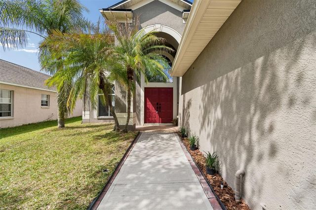 18154 SANDY POINTE DRIVE, Tampa, FL 33647