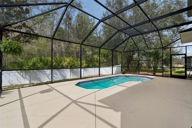 18154 SANDY POINTE DRIVE, Tampa, FL 33647