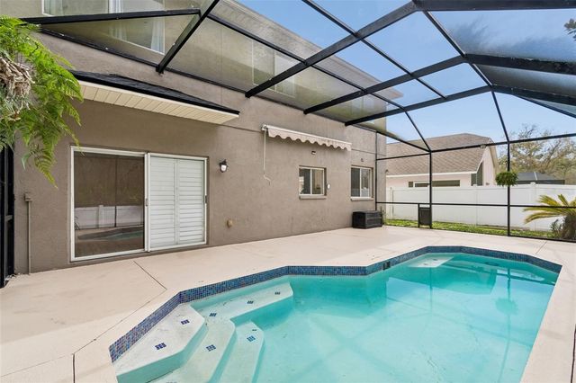 18154 SANDY POINTE DRIVE, Tampa, FL 33647