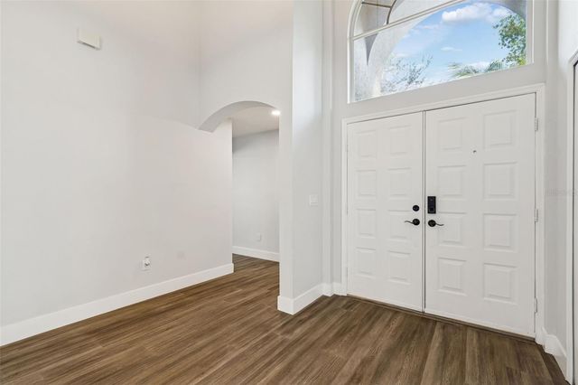 18154 SANDY POINTE DRIVE, Tampa, FL 33647