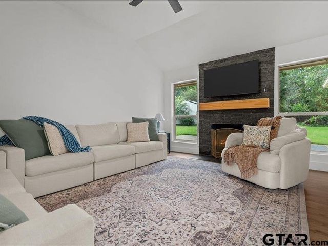 131 County Road 2234, Mineola, TX 75773