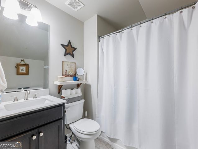 820 Lakeview Bend Circle, Jefferson, GA 30549