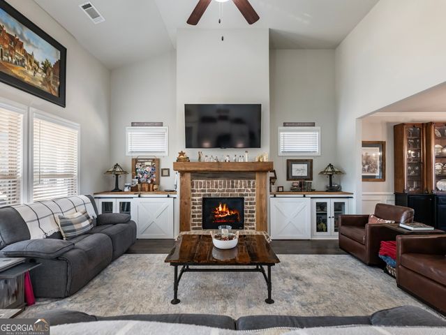 820 Lakeview Bend Circle, Jefferson, GA 30549