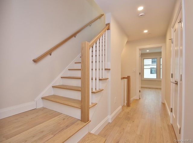 32 Andrews Lane, Sleepy Hollow, NY 10591