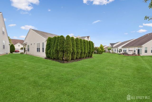 36 Einstein Way, East Windsor, NJ 08512